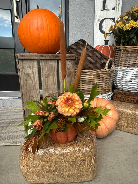 thanksgiving flowers- Petite Pumpkin